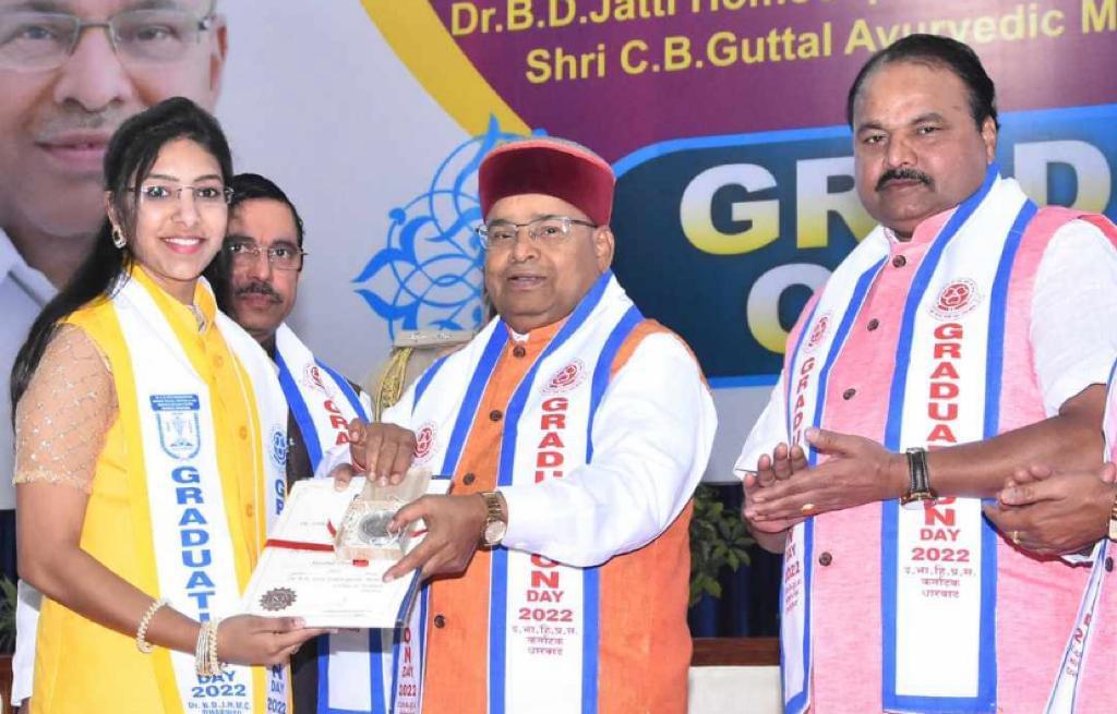 Dr. B.D. Jatti Homoeopathic Medical College, Hospital & Post Graduate Research Centre Dharwad RGUHS -3 & 2 Ranking Students photo 1